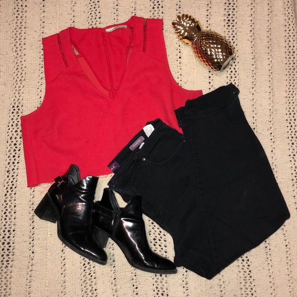 ⚡️ 3 x 20 ⚡️ beautiful red crop top - Picture 1 of 4